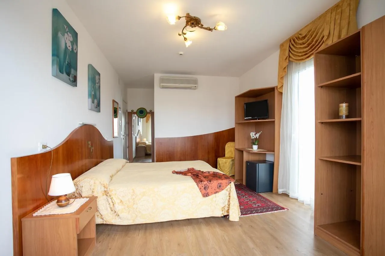 ***  Hotel Panama Lido di Jesolo Itália